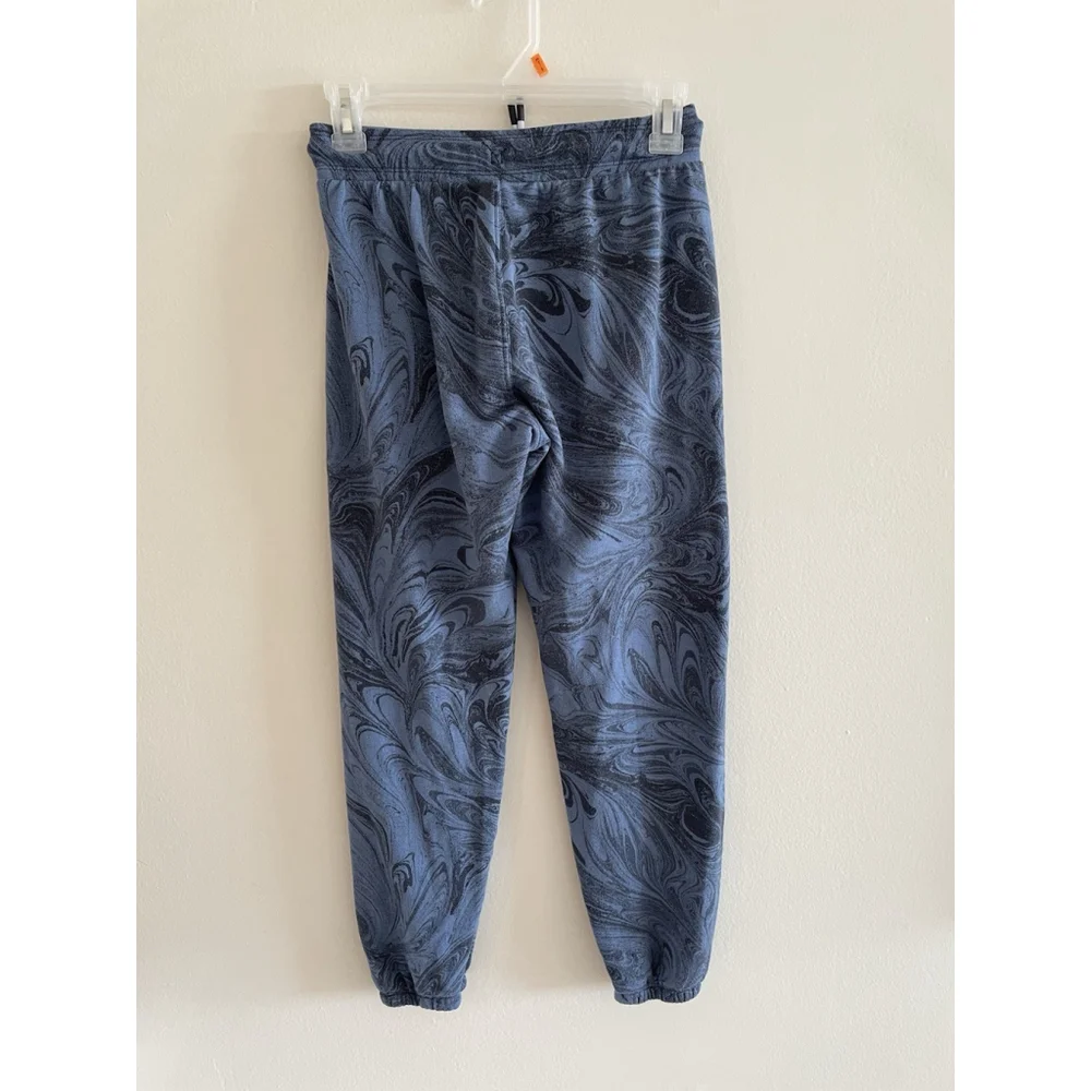 Athleta Girls Size L/12 Warm Up 2.0 Jogger Camo Blue with Black Super Soft